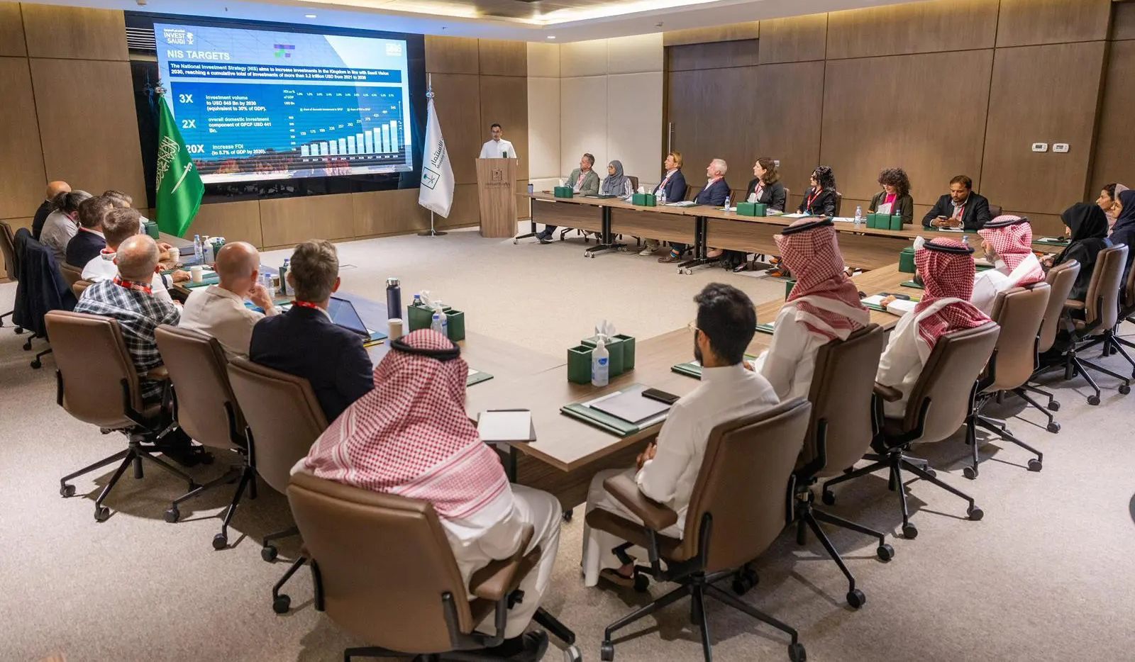 Saudi Ministry of Investment hosted a delegation of 20 British companies specializing in the e-sports sector. SPA