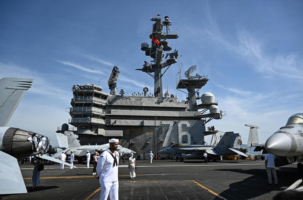 US carrier Ronald Reagan to visit South Korea in show of force