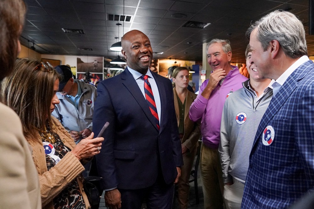 Senator Tim Scott holds a meet and greet in Columbia, South Carolina. (Reuters)