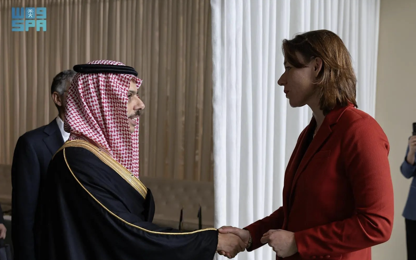 Saudi Arabia’s Foreign Minister Prince Faisal bin Farhan meets with his Dutch counterpart Hanke Bruins Slot in New York on Tuesday. (SPA)