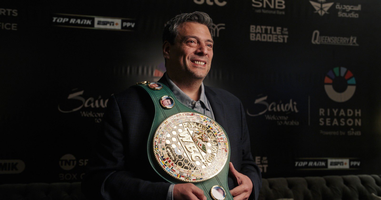 WBC President Mauricio Sulaimán unveils the "Riyadh Champion" belt. (Supplied)