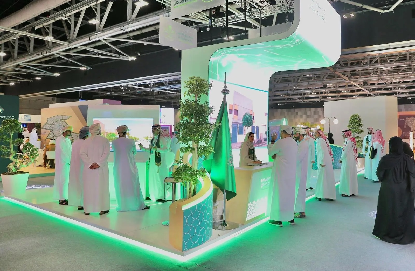 The conference, featuring over 22 discussion sessions with the participation of more than 2,000 experts and specialists, aims to promote a culture of sustainable urban planning. Photo/SPA