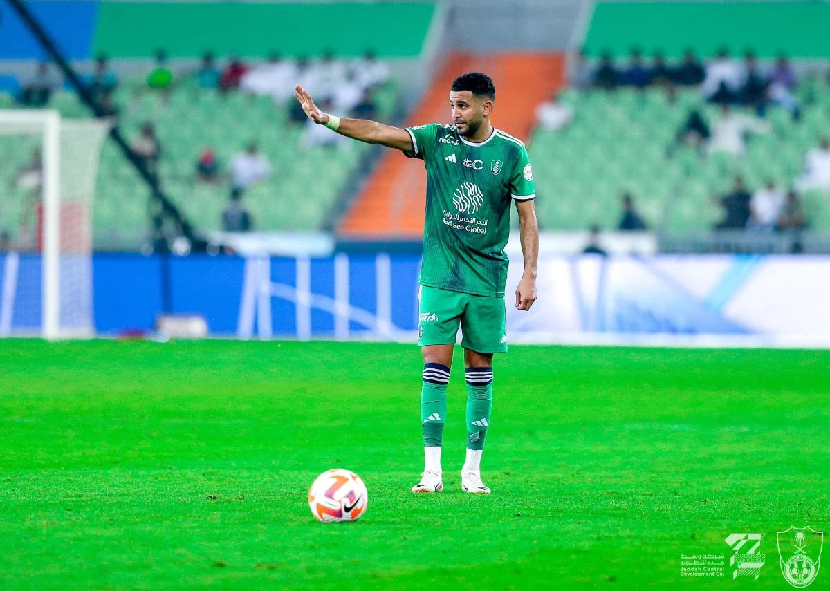 Al-Ahli's Riyad Mahrez is set for his firts Jeddah Derby against Al-Ittihad on Friday night. (@ALAHLI_FCEN)