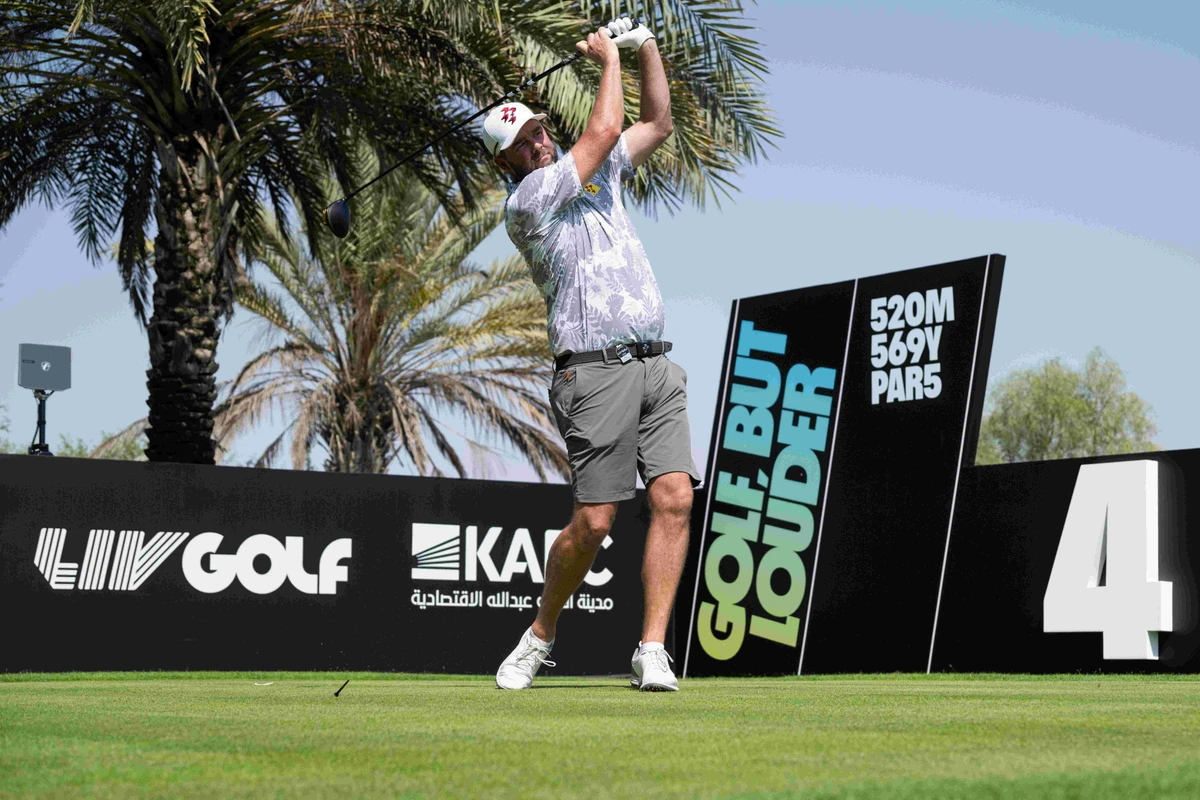 Marc Leishman of Ripper GC hits his shot from the fourth tee during the first round of LIV Golf Jeddah. (Supplied/LIV Golf)