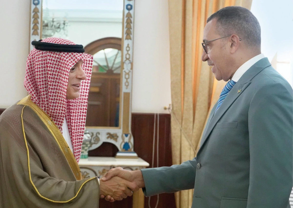 Sao Tome and Principe's President Carlos Vila Nova receives Saudi Minister of State for Foreign Affairs and Envoy for Climate Adel Al-Jubeir at his office on Thursday. (SPA)