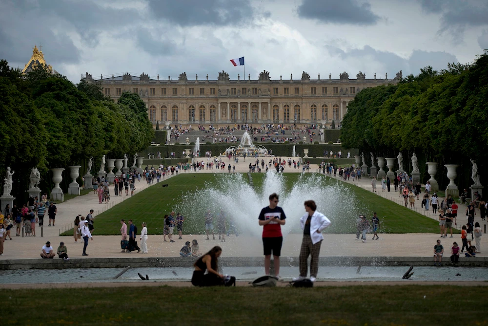The Louvre Museum in Paris and Versailles Palace evacuated visitors and staff Saturday, Oct. 14, 2023 after receiving bomb threats. (AP)