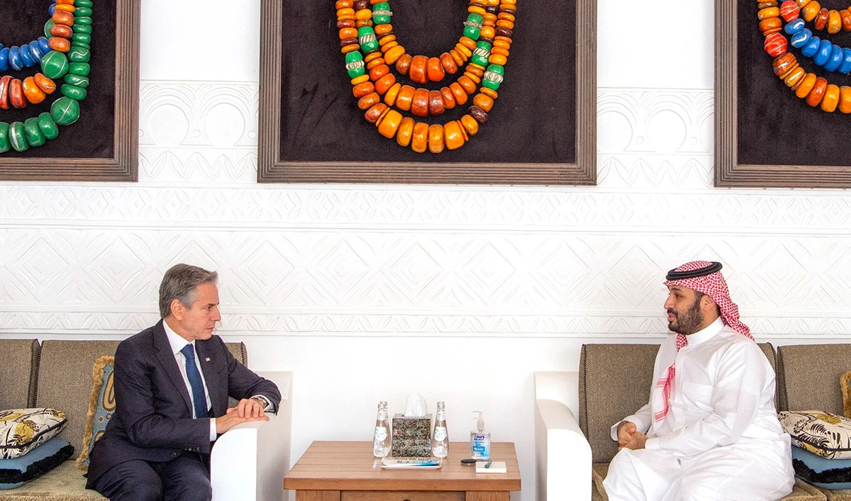 A handout picture provided by the Saudi Royal Palace on October 15, 2023, shows US Secretary of State Antony Blinken (left) meeting with Saudi Crown Prince Mohammed bin Salman in the capital Riyadh. (AFP)