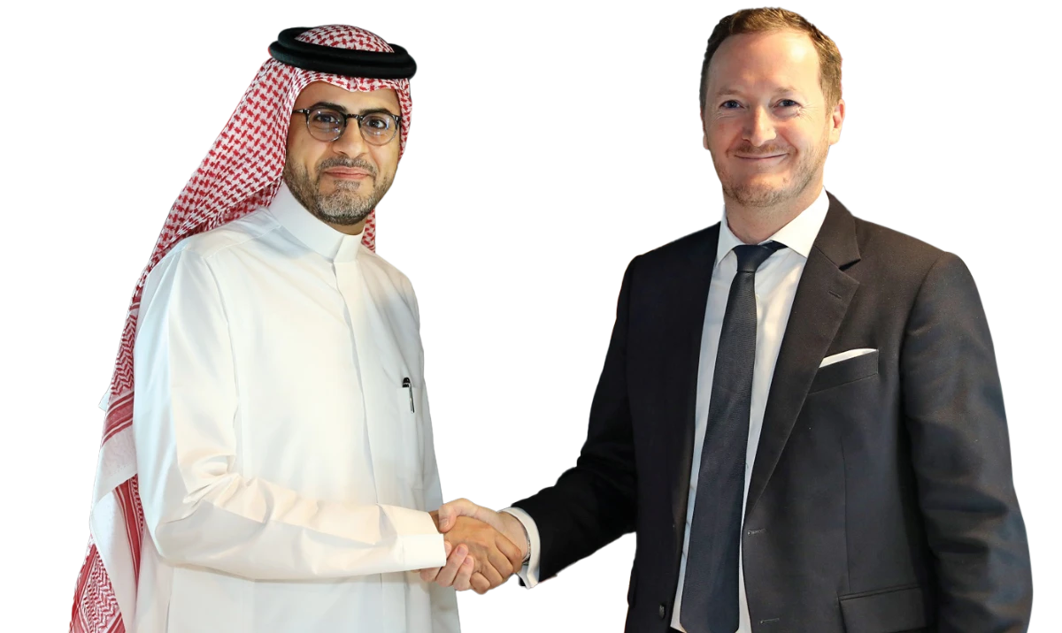 Ahmed Alhakbani, founder and CEO of SiFi, and Adam Jones, country general manager, MENA Central, Mastercard.