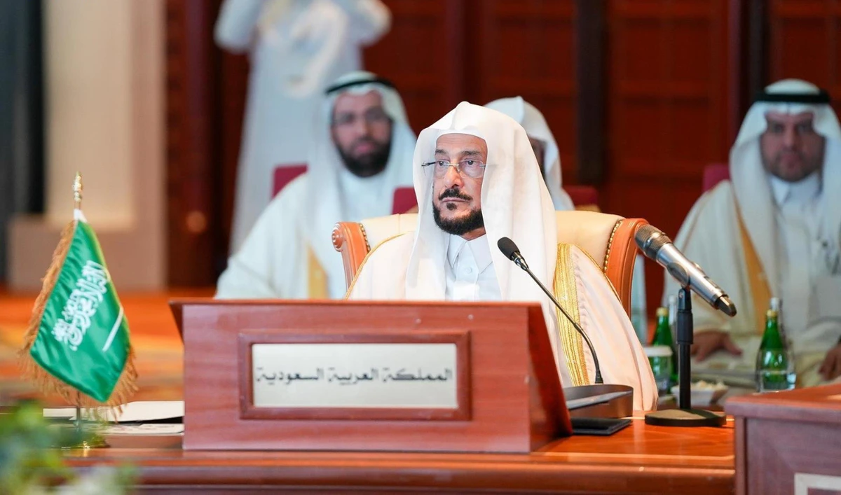 Sheikh Abdullatif bin Abdulaziz Al-Sheikh headed the Kingdom’s delegation at 9th meeting of GCC Islamic affairs and endowments ministers on Wednesday in Muscat. (SPA)