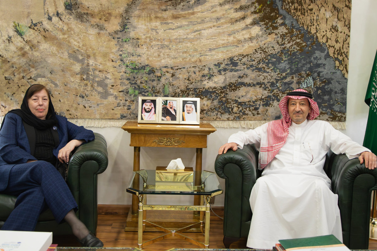Saudi Vice Minister of Foreign Affairs Waleed Elkhereiji, right, met with UN special representative Virginia Gamba de Potgieter in Riyadh on Thursday. (SPA)