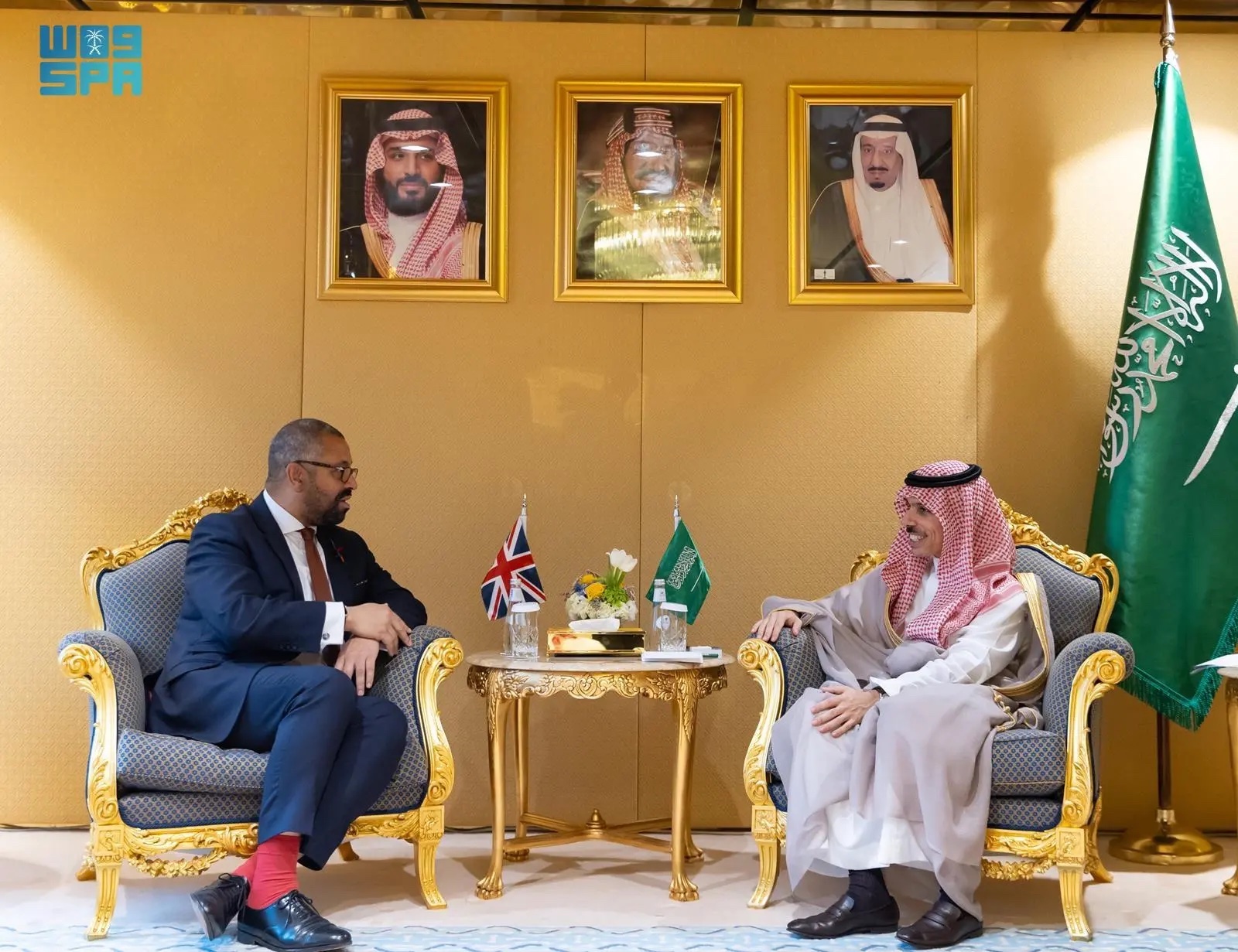 Saudi foreign minister receives UK foreign secretary