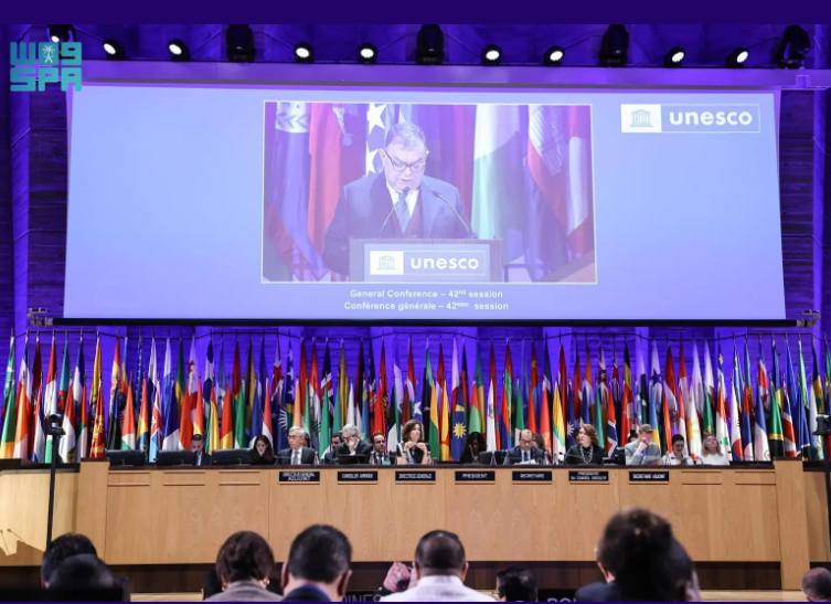 Representatives from the Islamic World Educational, Scientific and Cultural Organization, and the UNESCO Regional Center for Quality and Excellence in Education have signed an agreement in Paris to boost educational policies. (SPA)