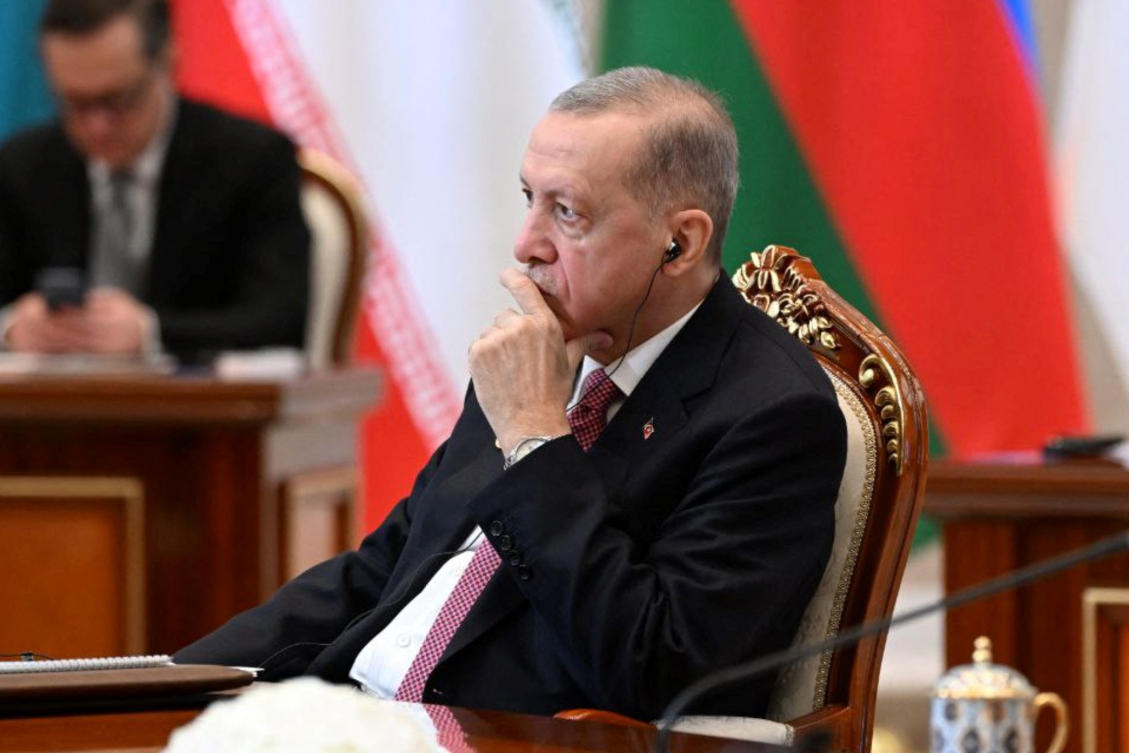 Turkish President Tayyip Erdogan says his country discussed possibility of allowing 500 trucks of humanitarian aid to enter Gaza daily during US Secretary of State Antony Blinken’s visit to Ankara. (File/AFP)