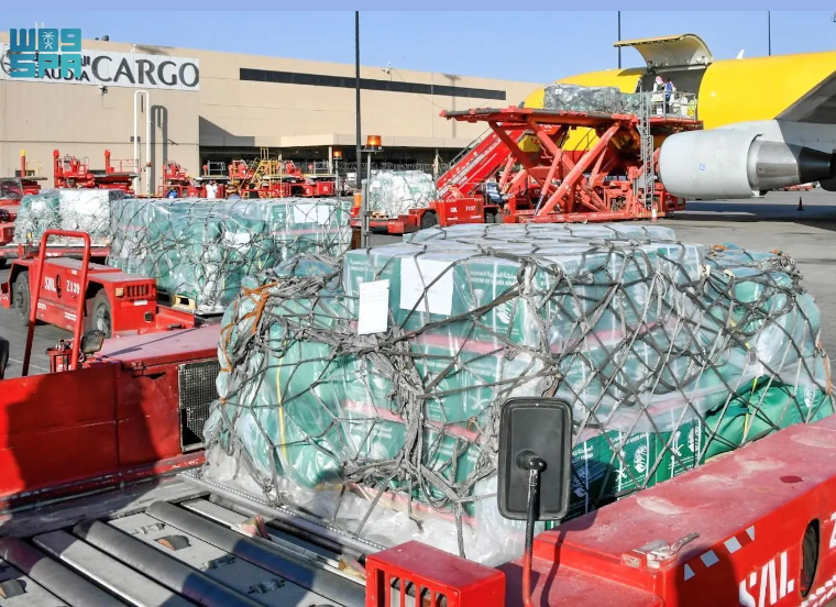 A second plane carrying aid from Saudi Arabia for people in the Gaza Strip left King Khalid International Airport in Riyadh on Friday, bound for El-Arish International Airport in Egypt. (SPA)