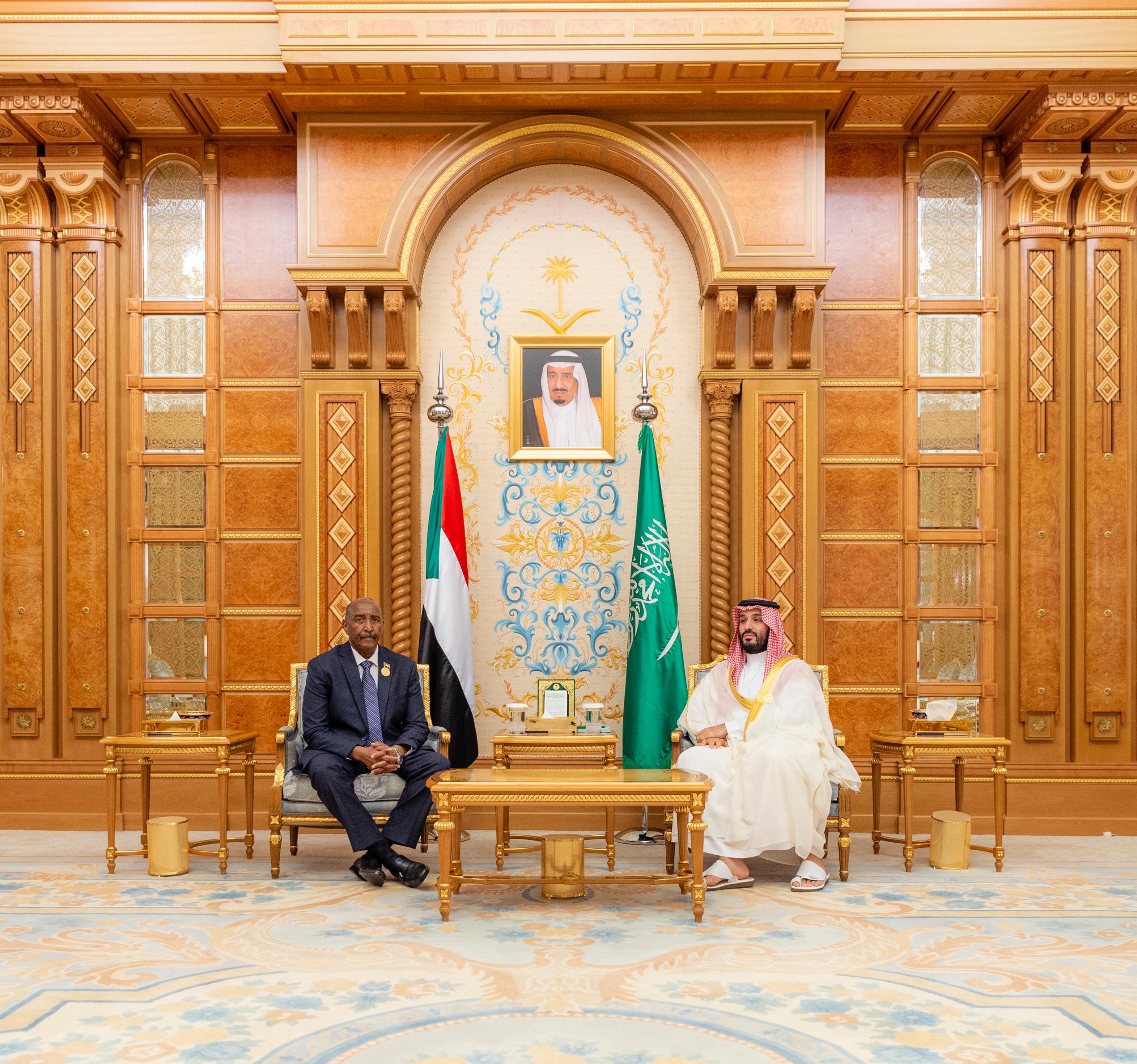 Saudi crown prince holds talks with Qatar’s emir, African leaders in Riyadh