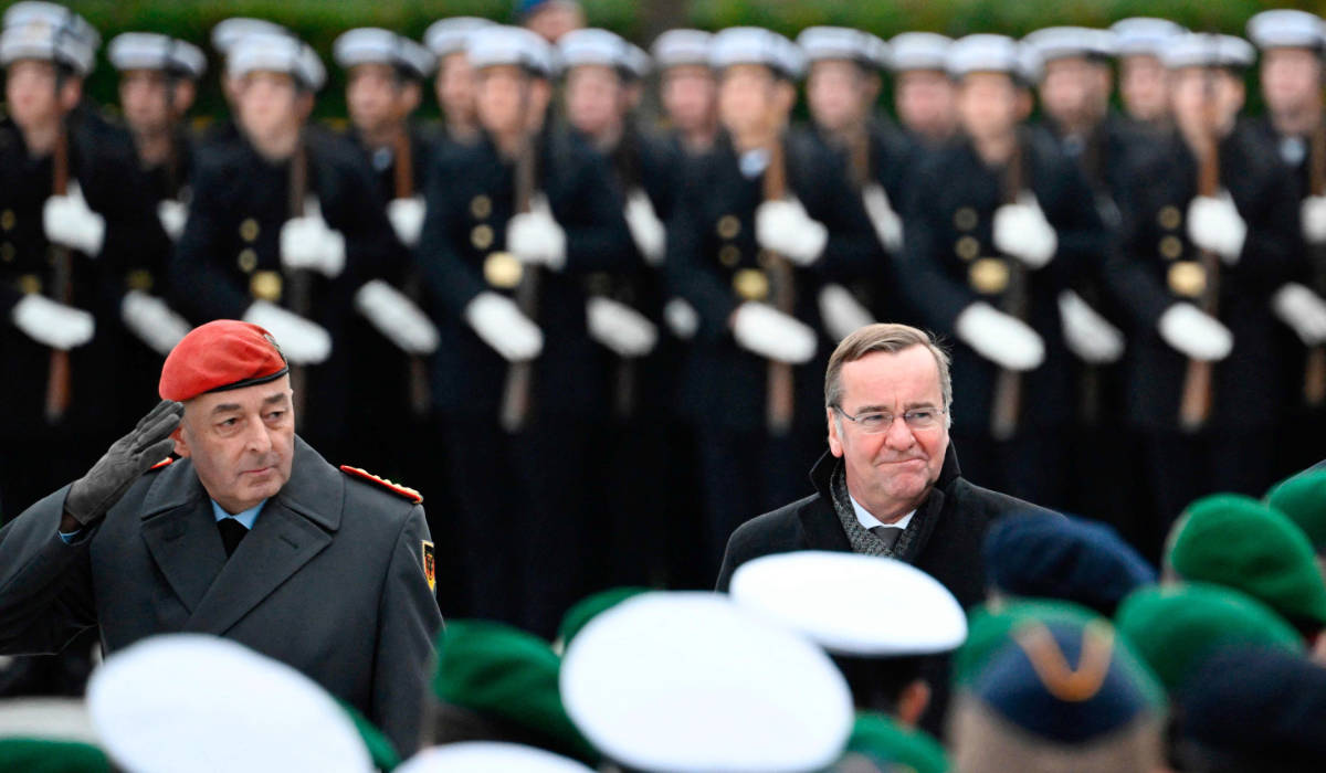 German Defence Minister Boris Pistorius Defence Minister (R) and Carsten Breuer (L), Inspector General of the German Armed Forces inspect the guard of honor during a ceremony marking the 68th anniversary of the founding of the German Bundeswehr armed forces at the Ministry of Defence in Berlin on November 12, 2023. (AFP)