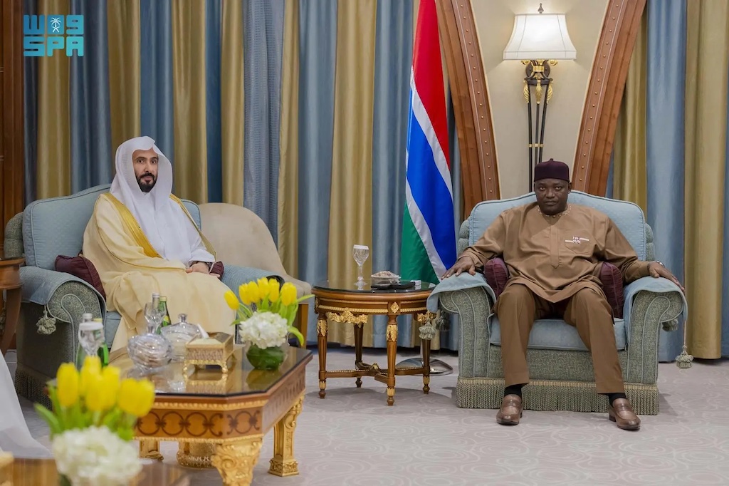 President Adama Barrow of Gambia met with the Minister of Justice, Walid bin Mohammed Al-Samaani. (SPA)