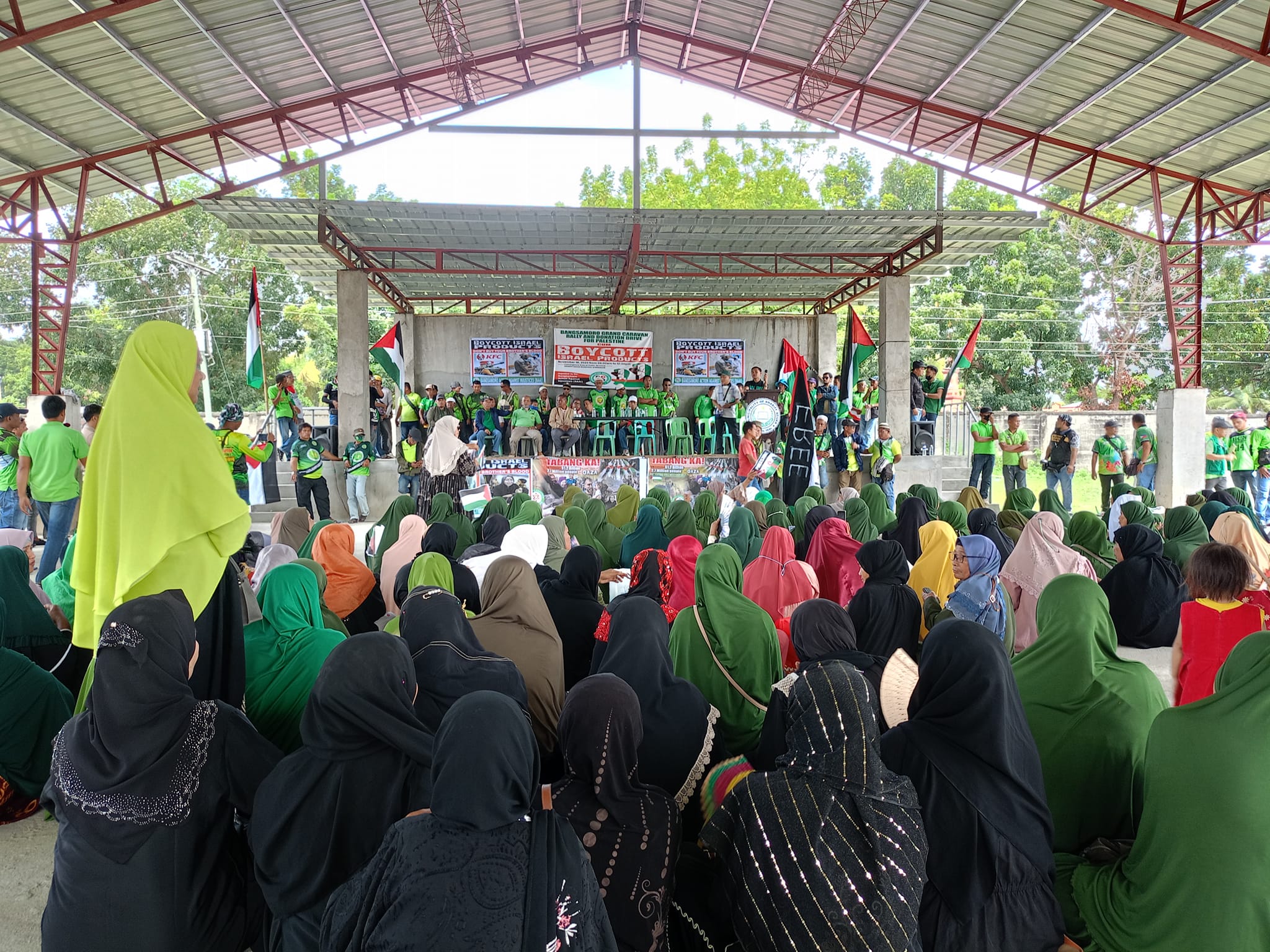 Thousands of residents of the Bangsamoro Autonomous Region in Muslim Mindanao gather in Shariff Aguak in the southern Philippines in solidarity with Palestine. (Supplied)