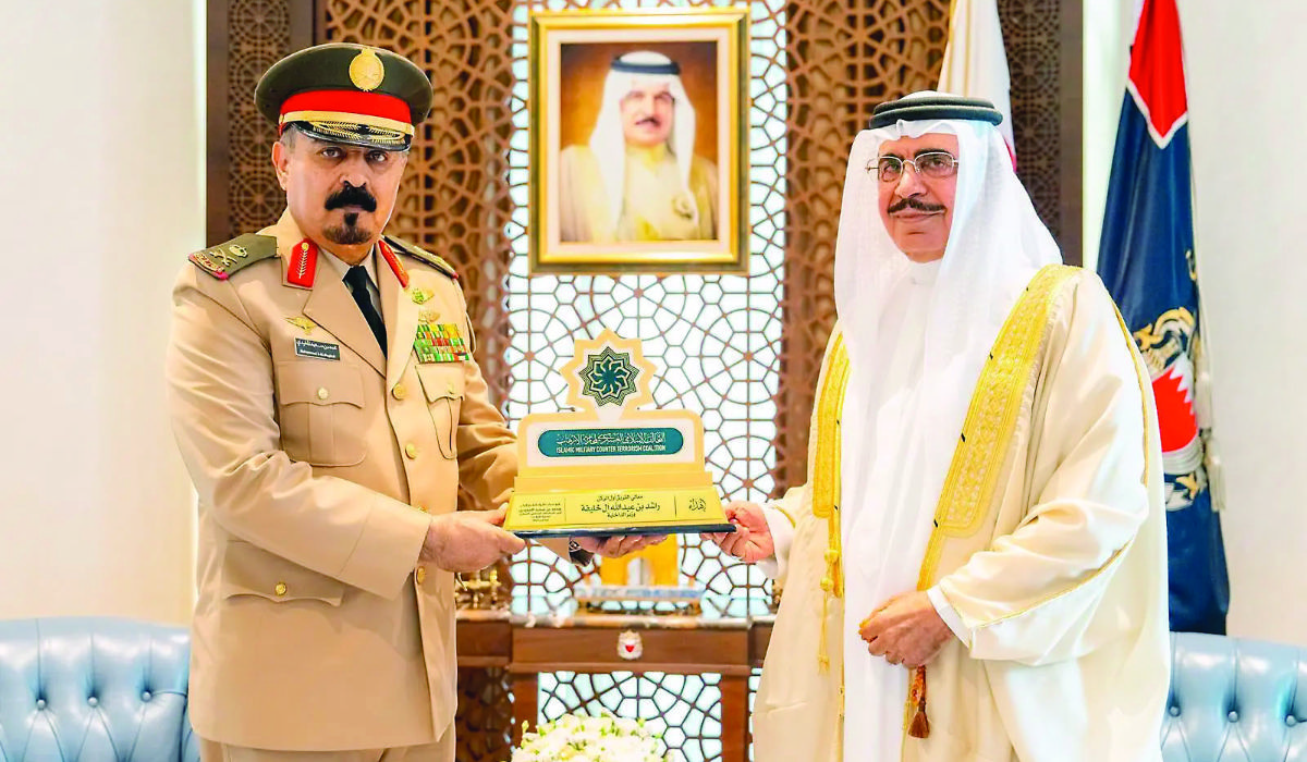 Bahraini interior minister receives Islamic counter-terrorism chief in Manama