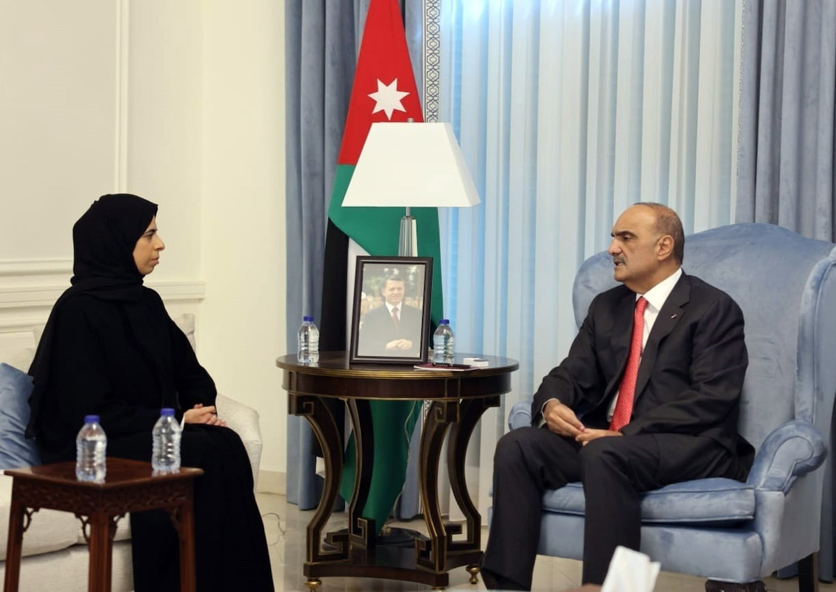 Jordanian PM Bisher Al-Khasawneh and Qatari Minister of State for International Cooperation Lolwah Al-Khater. (Petra)