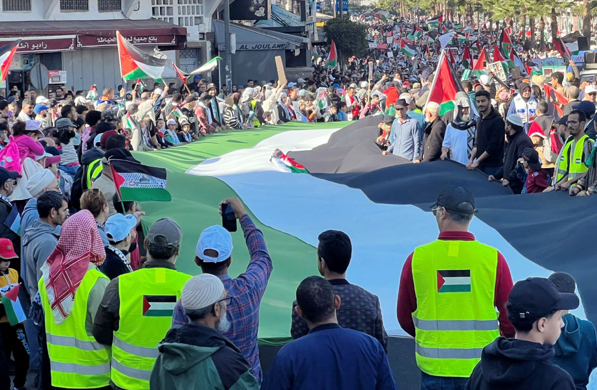 Thousands of Moroccans demonstrate on November 26, 2023 in Casablanca, calling for a permanent ceasefire in the Gaza Strip and the suspension of diplomatic ties with Israel. (AFP)
