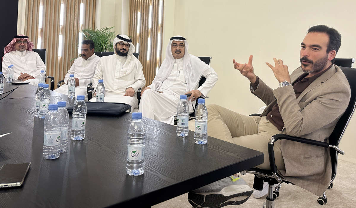 Ryan Ashore, the head of Red Sea Labs, speaks to the media during a media dialogue session at Jeddah’s Ritz Carlton on Monday. (AN photo by Nada Hameed)