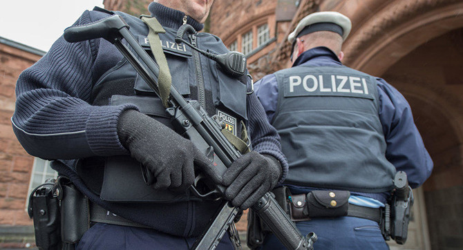 German authorities said Thursday they had arrested a French woman who allegedly committed war crimes is Syria after joining the Daesh group. (AFP)