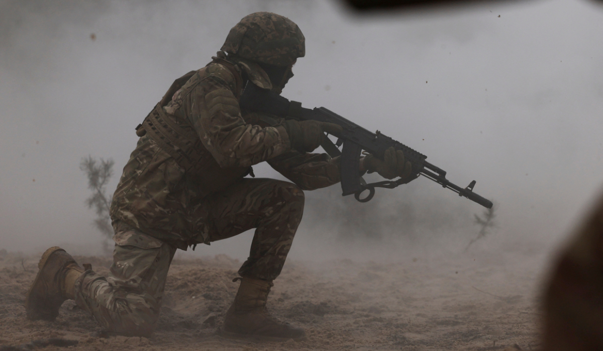 Ukrainian soldiers take part in a military drill on psychological combat training. (REUTERS)