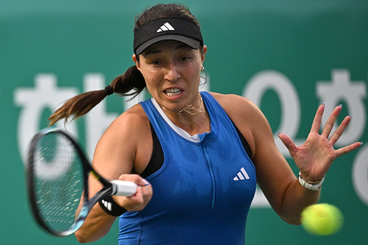 Jessica Pegula of the US reached the semifinals of the season-ending WTA Finals for the first time with a 6-4 6-3 victory in an upset of world No. 1 Aryna Sabalenka in Cancun Tuesday. (File/AFP)