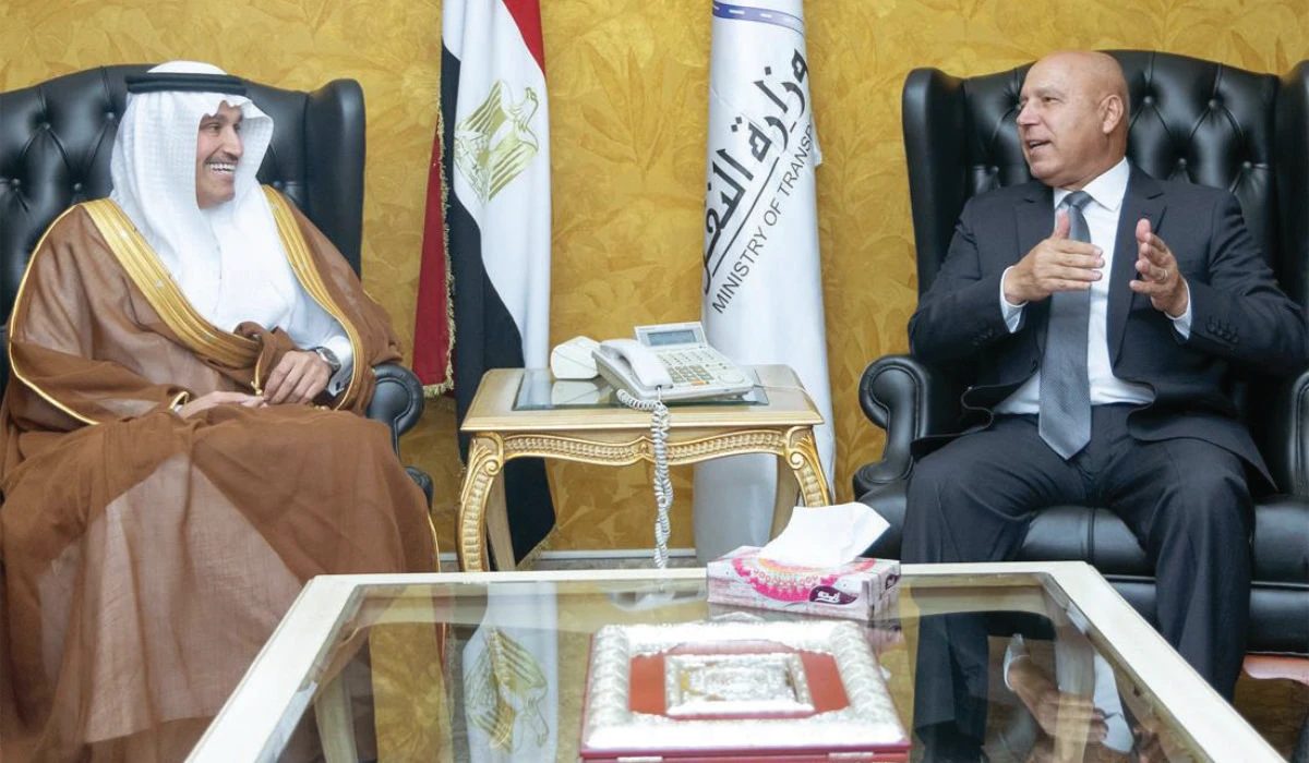 Kamel Al-Wazir receives Saleh Al-Jasser in Cairo. (Supplied)