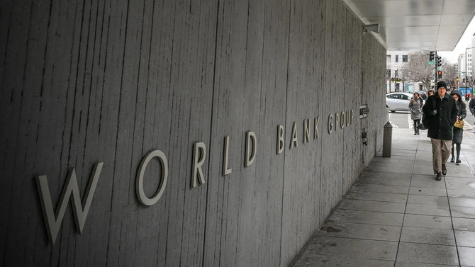 A person walks by the building of the The World Bank Group in Washington on Jan. 17, 2019. (AFP/File)
