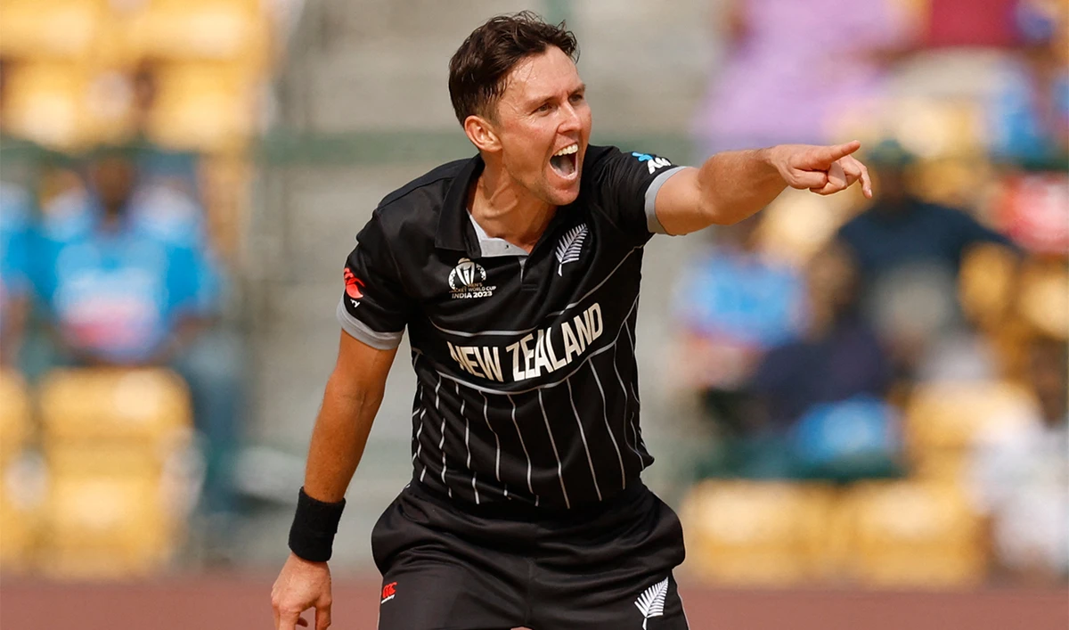 New Zealand's Trent Boult successfully appeals for the wicket of Sri Lanka's Charith Asalanka during the ICC Men's Cricket World Cup match between New Zealand and Sri Lanka in Bengaluru, India, on November 9, 2023. (REUTERS)
