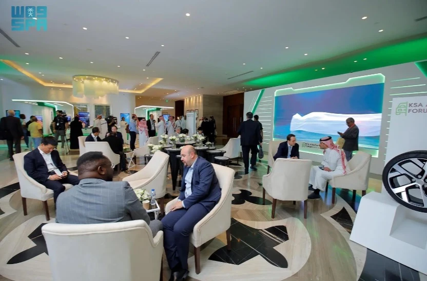 More than 350 companies and 1,300 visitors attended the inaugural Suppliers and Manufacturers of Auto Parts and Components exhibition, which ended on Friday. (SPA)