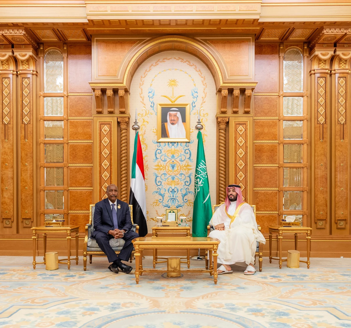 Saudi crown prince holds talks with Qatar’s emir, African leaders in Riyadh