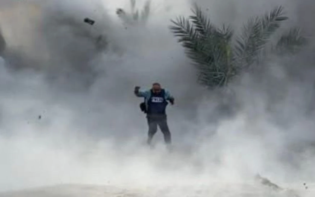 With the war on Gaza taking a heavy toll on journalists, international press bodies have condemned the killing of media workers and called for an independent investigation into their deaths. (X/@OnlinePalEng)