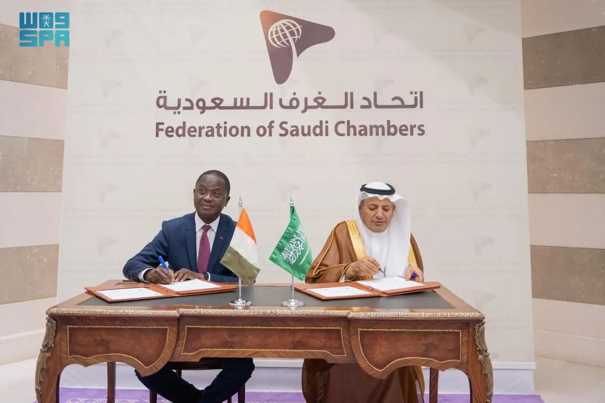 President of the Federation of Saudi Chambers Hassan Al-Huwaizi and Chairman of the Ivorian Employers Association Ahmed Cisse signed the deal. (SPA)