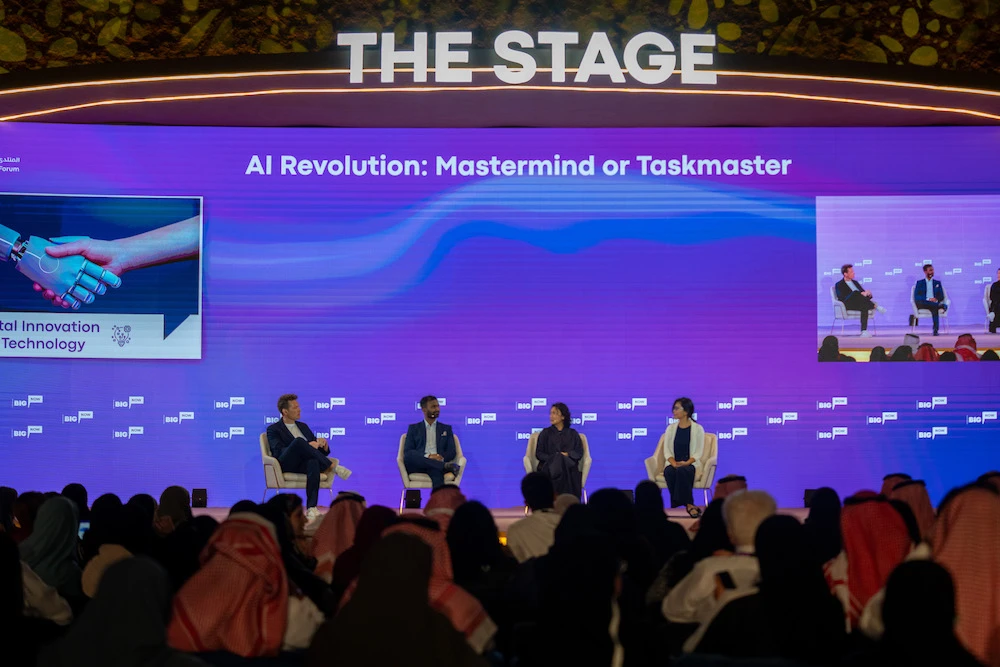 The panel speakers included: Vishnu Saran, the founder of Invigilo AI, Caronlina Yap, the director of global AI business at Google, and Elaine Zhou, the CEO and managing director of Softwired Planet. (Huda Bashatah)