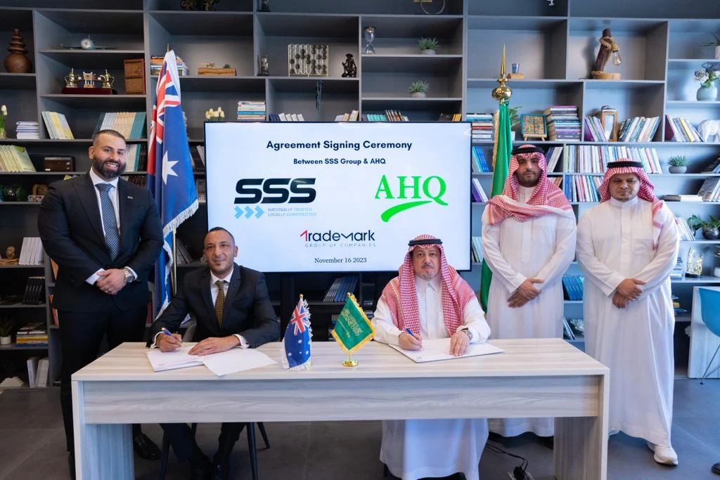 The agreement was signed between the Kingdom-based Abdel Hadi Al-Qahtani and Sons Co. and Australia’s SSS Group to collaborate in the production of scaffolding systems in Saudi Arabia using local resources. AN photo