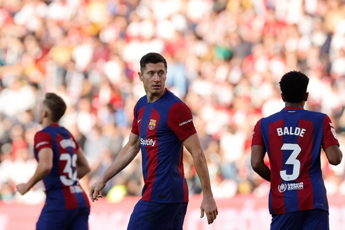 Flat Barca claim late draw at Rayo