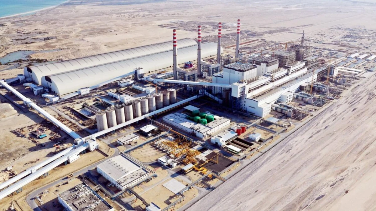Hassyan IWP is part of DEWA’s initiative to raise its water desalination capacity to 730 million imperial gallons per day by 2030. DEWA