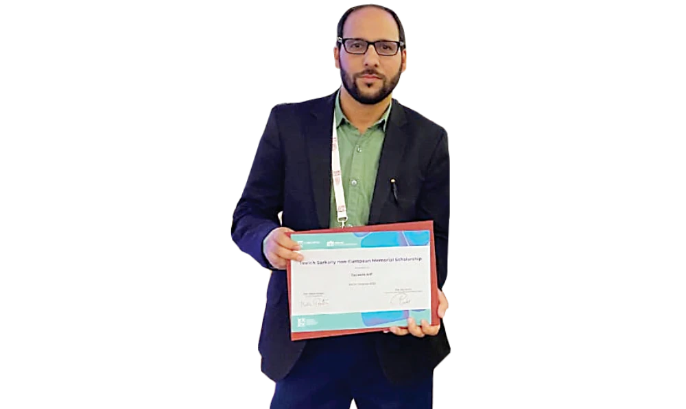 Dr. Tasleem Arif