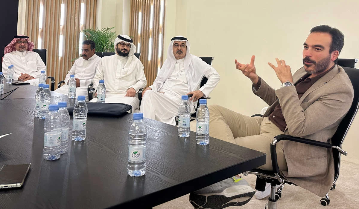 Ryan Ashore, the head of Red Sea Labs, speaks to the media during a media dialogue session at Jeddah’s Ritz Carlton on Monday. (AN photo by Nada Hameed)