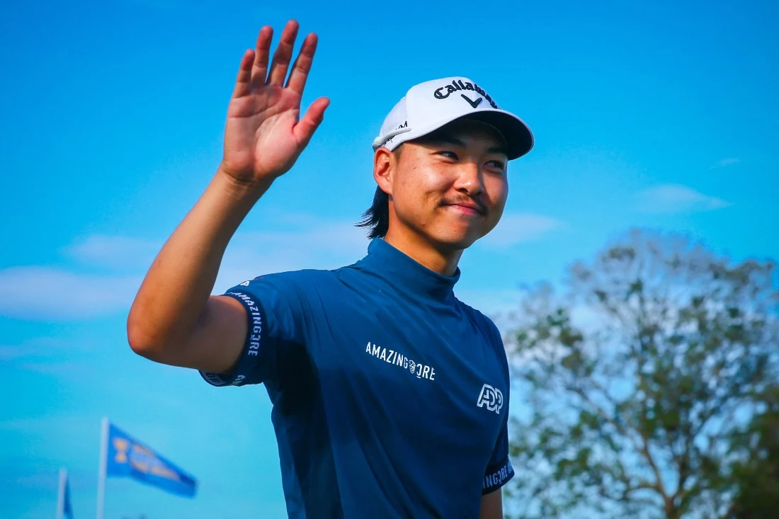 Min Woo Lee of Australia reacts following his victory on the final day of the Australian PGA Championship at the Royal Queensland Golf Club in Brisbane on Nov. 26, 2023. (AFP)