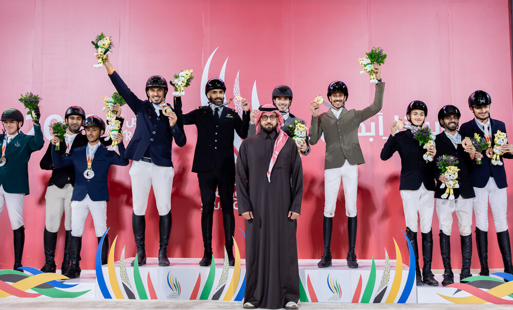 In the show jumping competition the Tuwaiq team won the gold medal, presented to them by Prince Abdullah bin Fahd Al-Saud, president of the Saudi Equestrian Federation, in Al-Janadriya on Thursday. (Supplied)