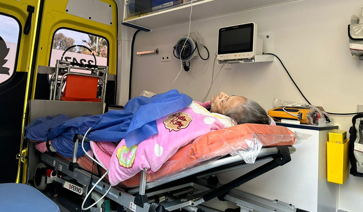 An injured Palestinian arrives in an ambulance in the Egyptian part of the Rafah border crossing with the Palestinian enclave, on December 3, 2023, amid continuing battles between Israel and the militant group Hamas. (AFP)