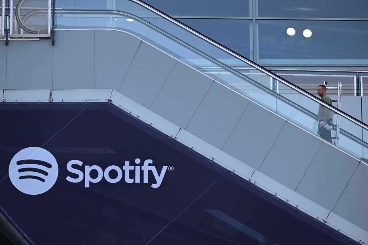 Spotify axes 17% of workforce in third round of layoffs this year