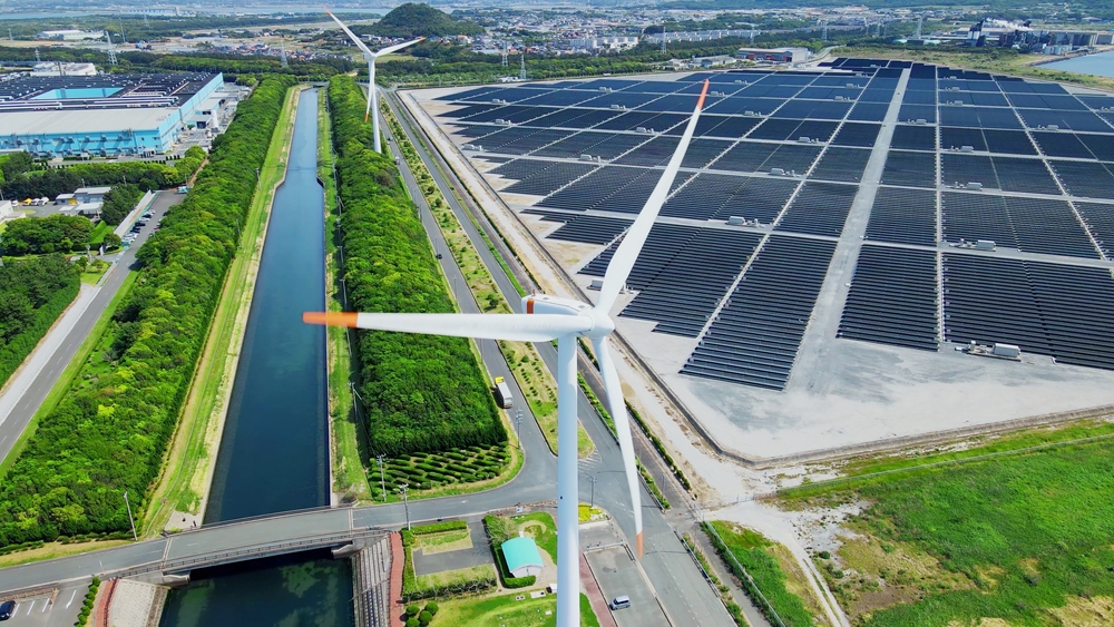 The agreement announced on Tuesday follows a pledge by 118 countries at the COP28 climate summit in Dubai to triple the world’s renewable energy capacity by the end of the decade. Shutterstock
