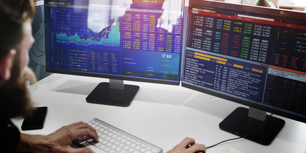 The total trading turnover of the benchmark index was SR6.16 billion ($1.64 billion) as 105 of the listed stocks advanced, while 111 declined. Shutterstock
