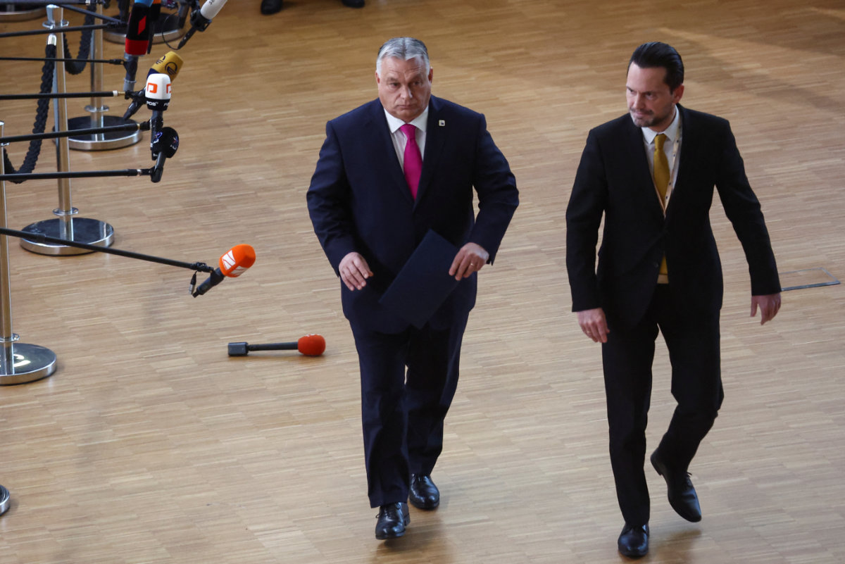 Hungary’s Prime Minister Viktor Orban, left, walks as he attends a European Union leaders summit in Brussels, Belgium on Dec. 14, 2023. (Reuters)