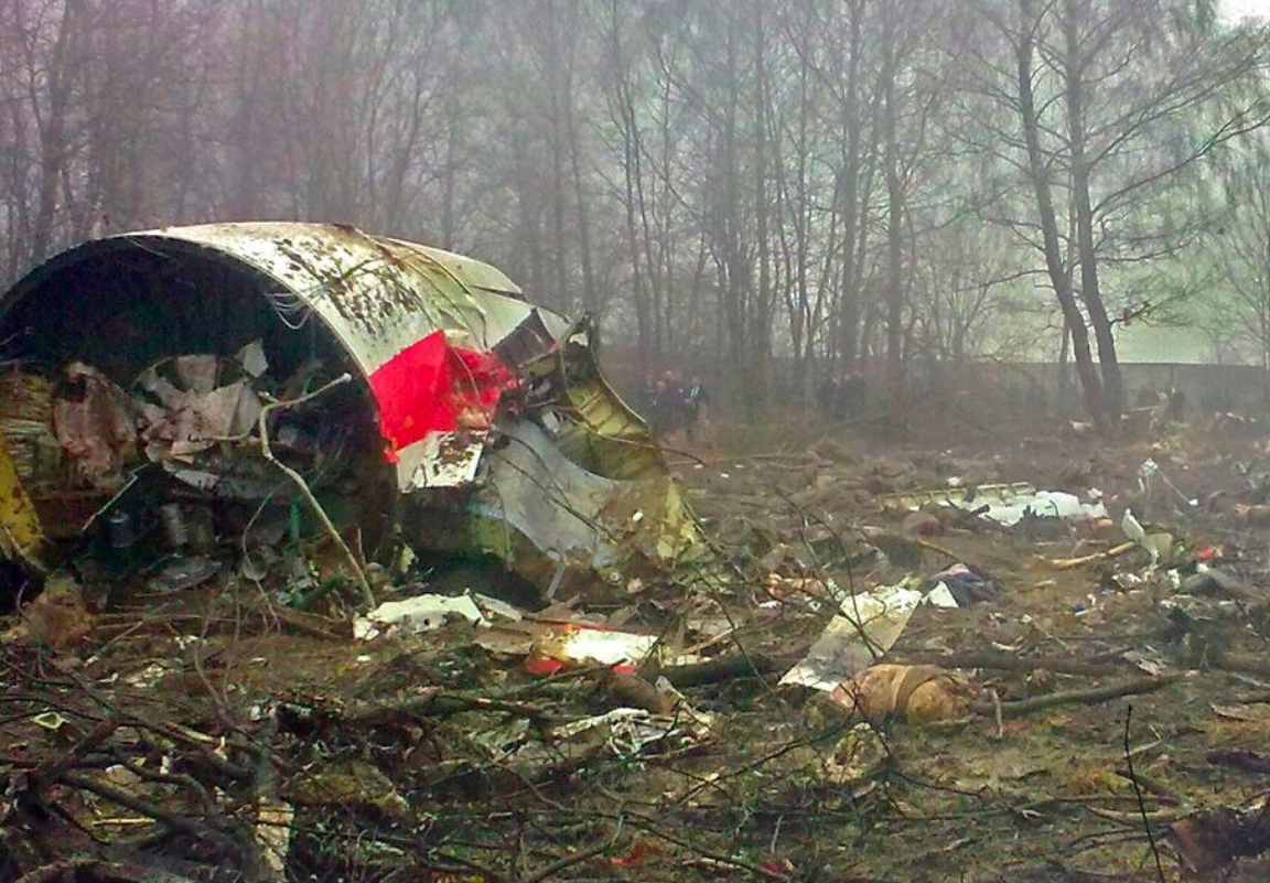 Poland's new government Friday disbanded the controversial commission that had been investigating the Smolensk plane crash that killed then President Lech Kaczynski and 95 others in 2010. (X/worldview50)